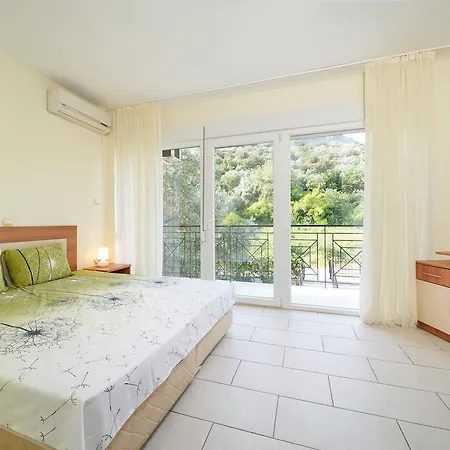 Sofia Thassos Villa Chrysi Ammoudia